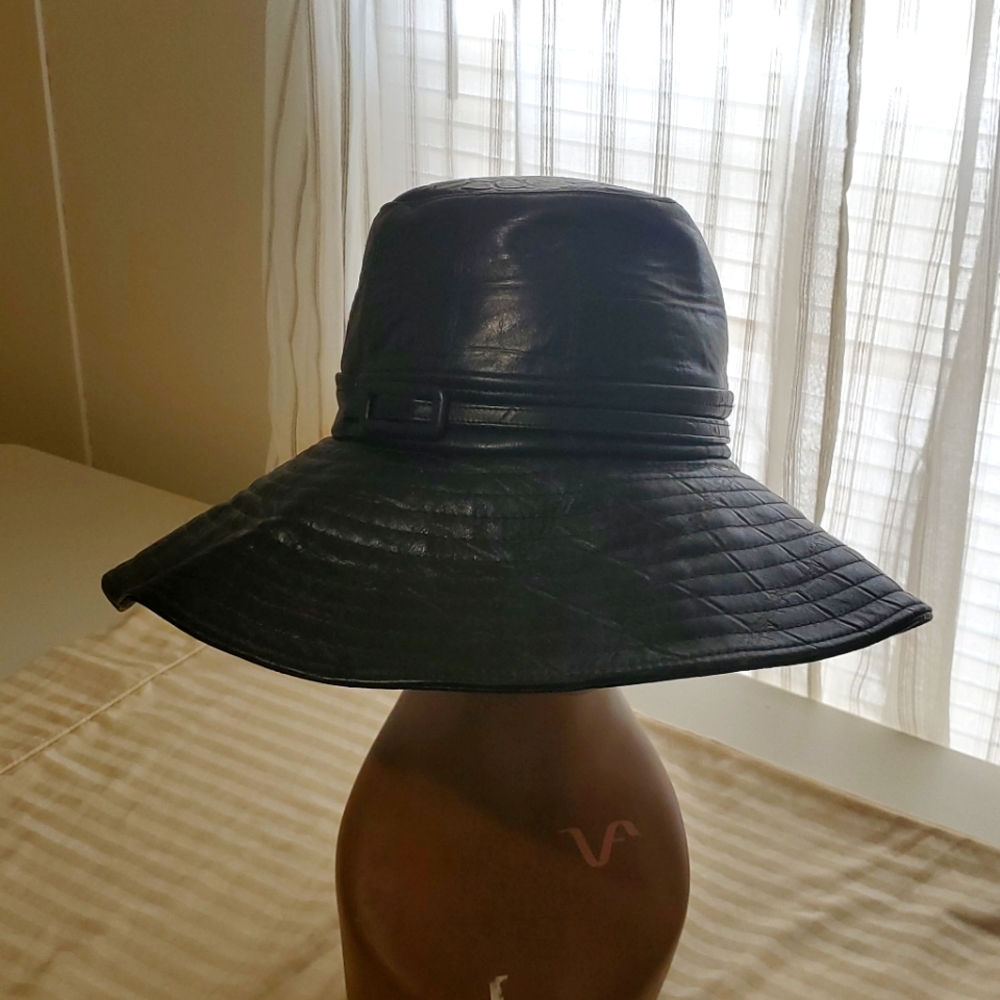KOKIN LEATHER HAT OF NEW YORK